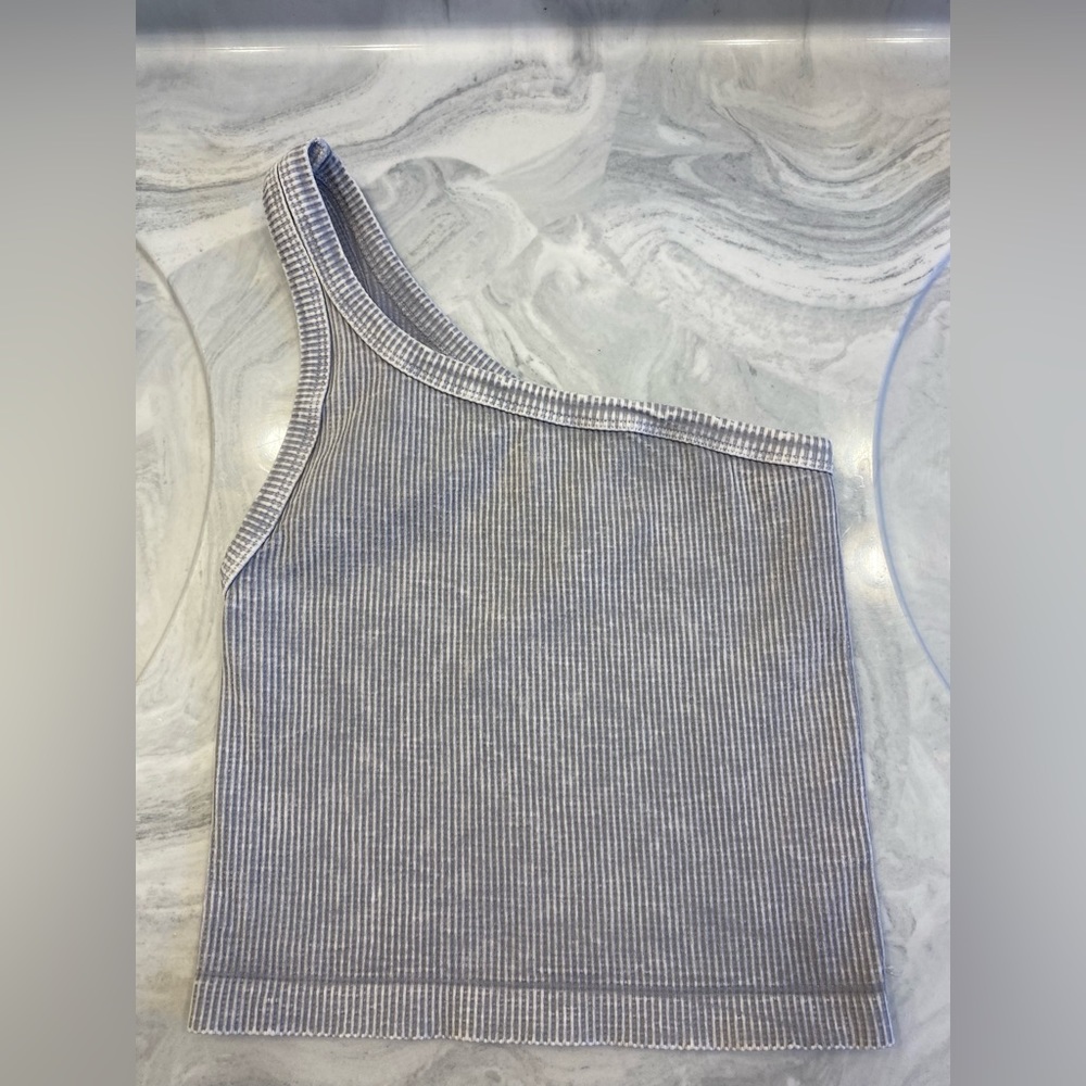 Nikibiki Tank Top